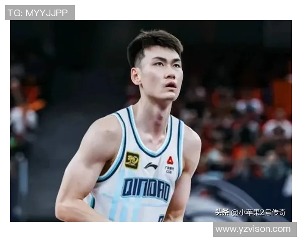 杨瀚森侧翼出手三分命中展现精准射术 杨瀚森侧翼出手三分命中展现精准射术