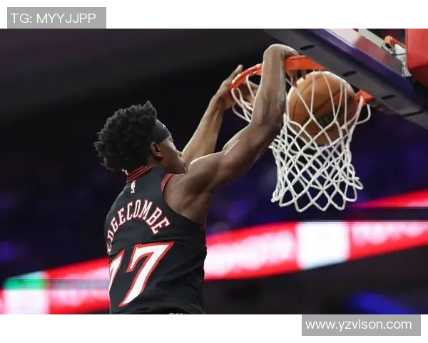 解说:独行侠打背靠背76人全场就进3个三分 弗拉格发挥还不错